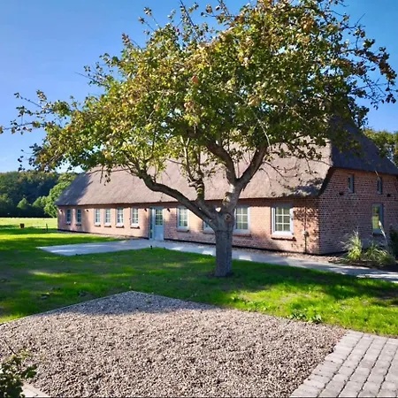 By Meerhoeck Koppluecke * Steinberg (Schleswig-Holstein)